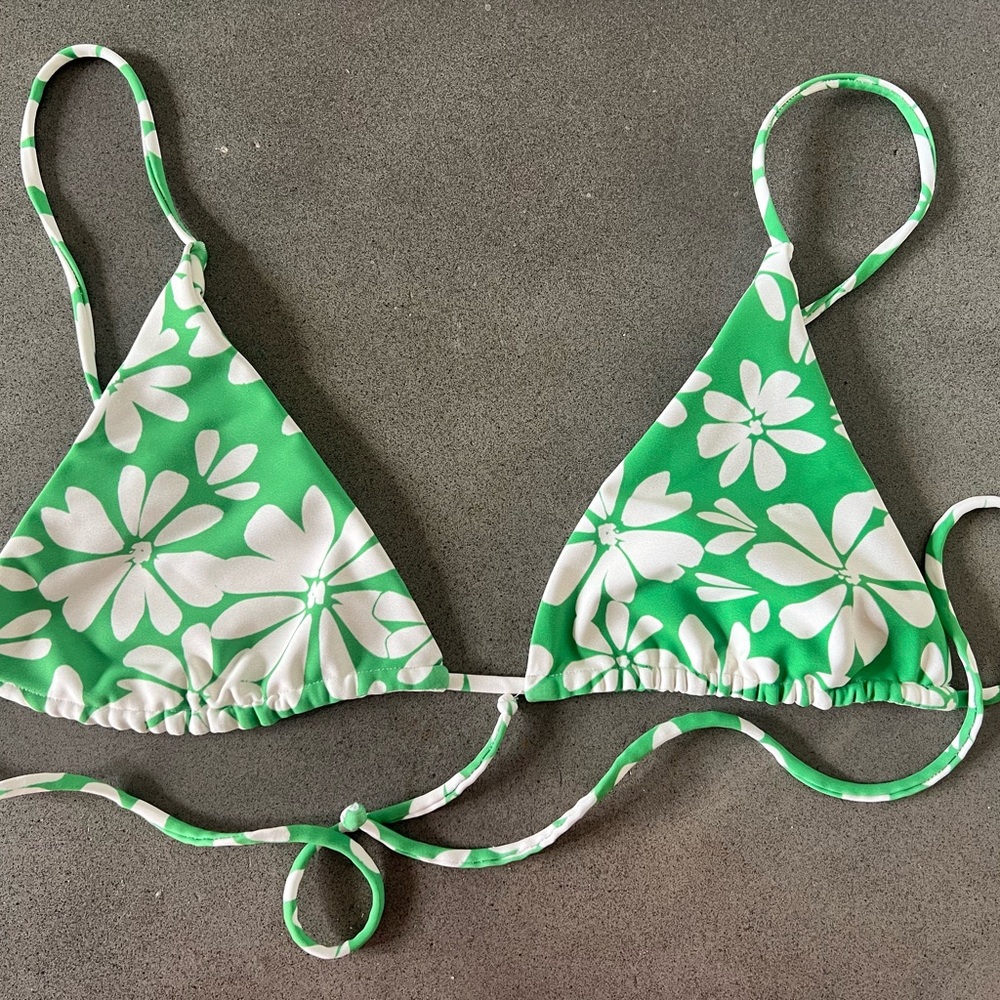 Skatie Georgia Ella Top in size medium